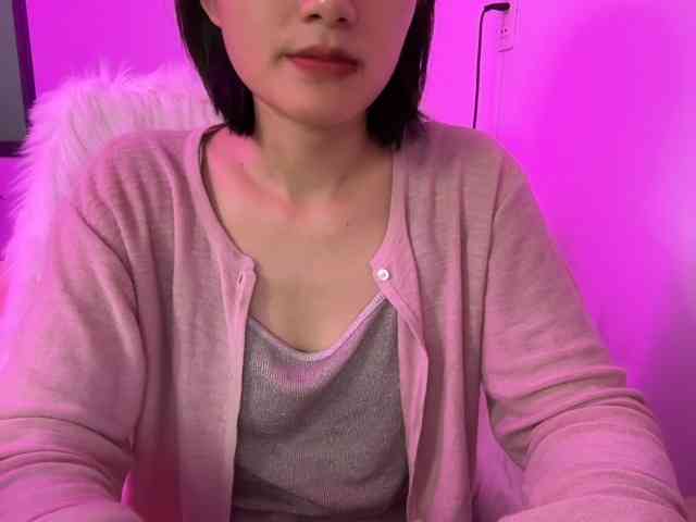 Julia-Zhen webcam
