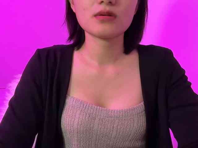 Julia-Zhen webcam