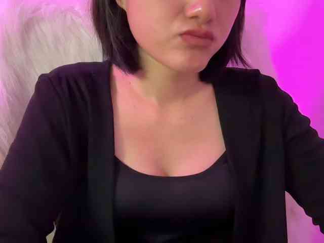 Julia-Zhen webcam