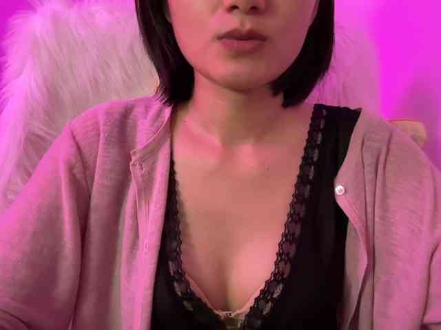 Julia-Zhen webcam