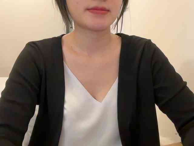Julia-Zhen webcam