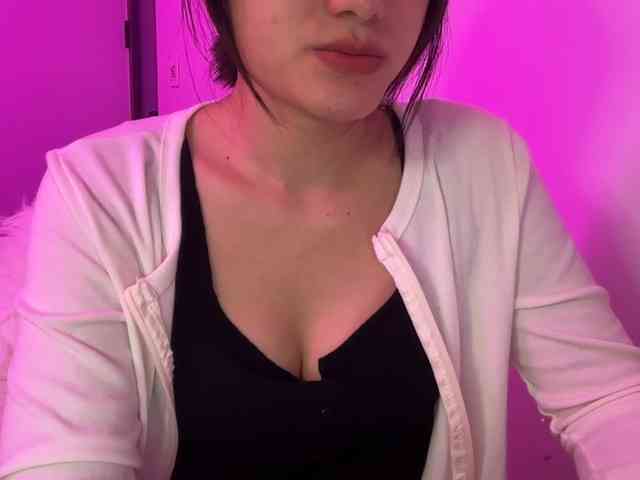 Julia-Zhen webcam