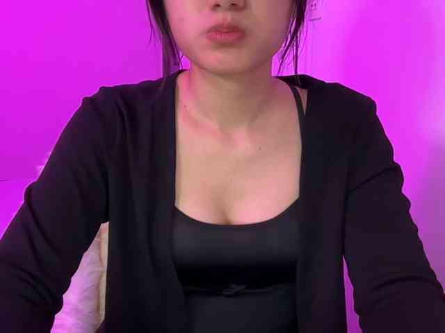 Julia-Zhen webcam