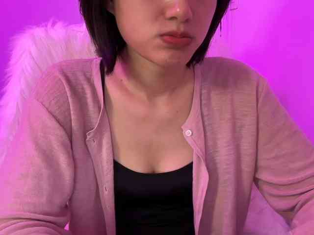 Julia-Zhen webcam