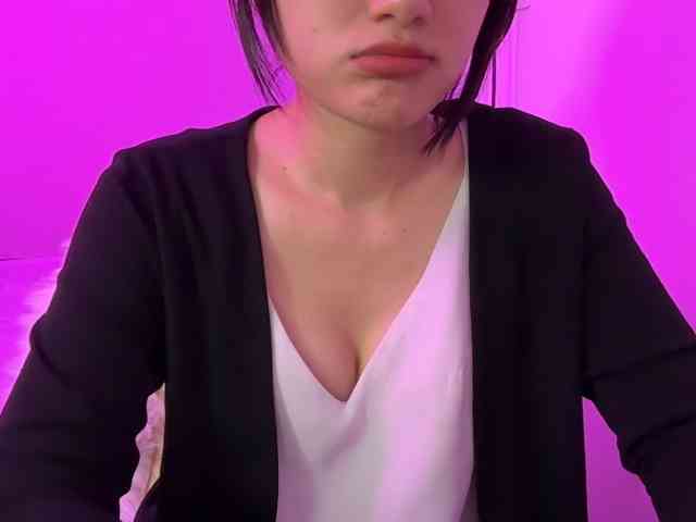 Julia-Zhen webcam