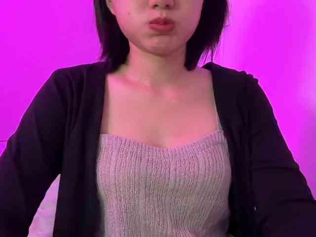 Julia-Zhen webcam