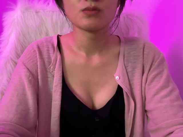 Julia-Zhen webcam