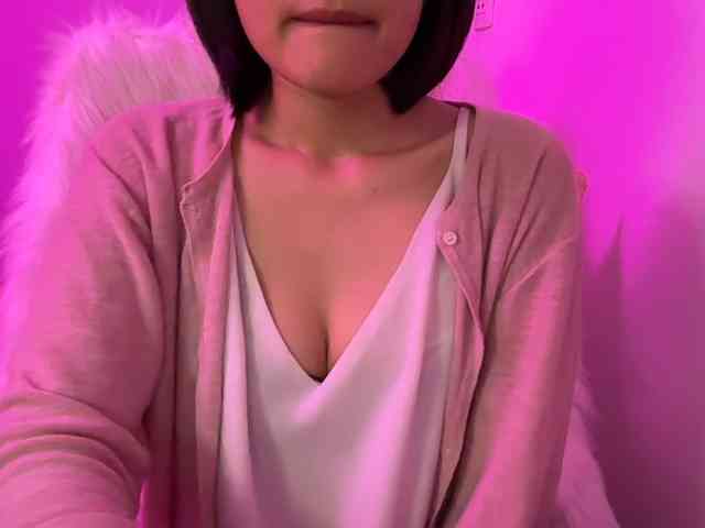 Julia-Zhen webcam