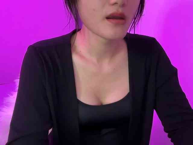 Julia-Zhen webcam
