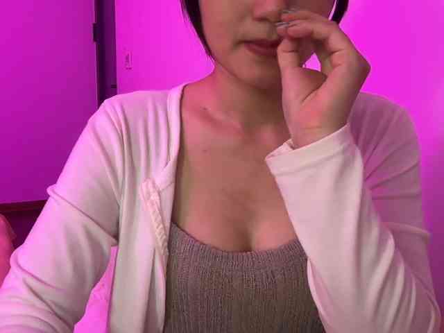 julia-zhen's live room