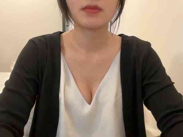 Julia-Zhen webcam