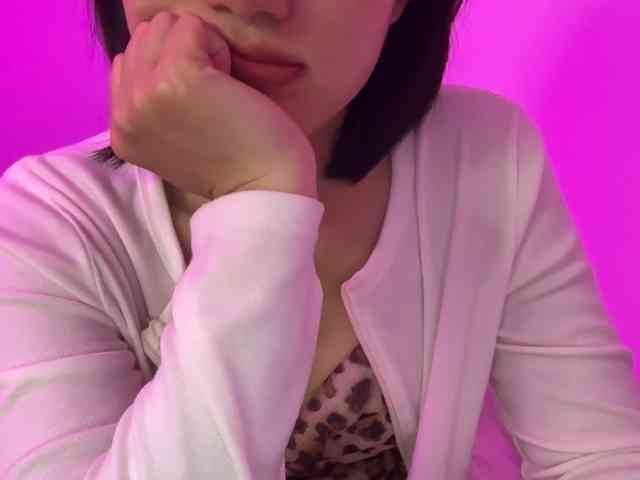 Julia-Zhen webcam