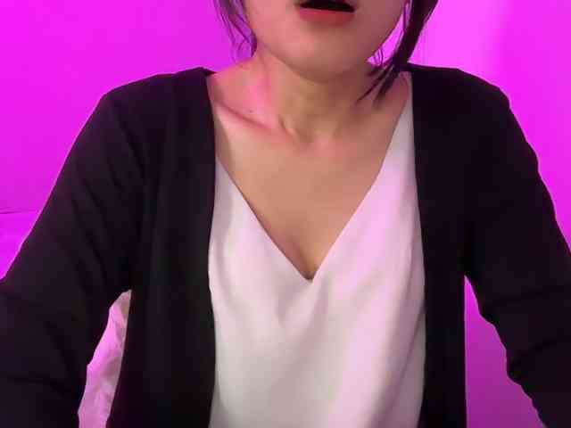 Julia-Zhen webcam