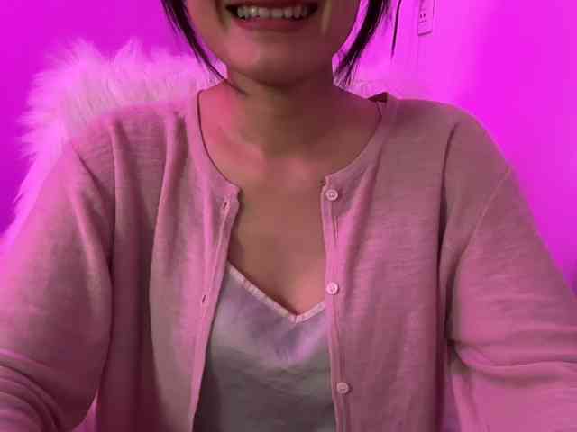 Julia-Zhen webcam