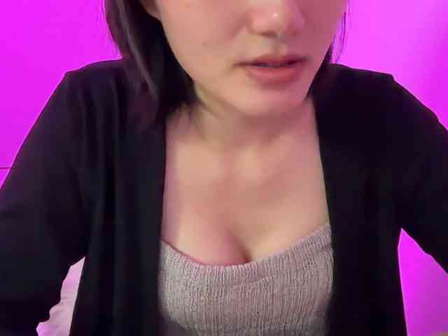 Julia-Zhen webcam