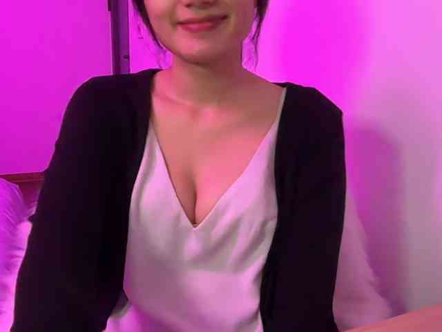 Julia-Zhen webcam