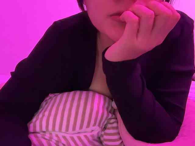 Julia-Zhen webcam