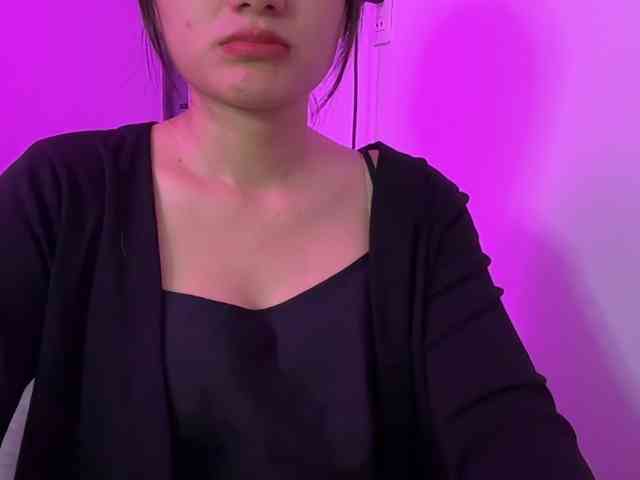 Julia-Zhen webcam