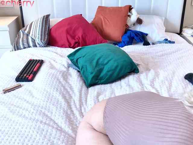 KatyaCherry webcam
