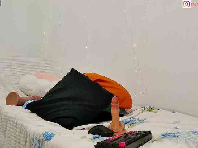 KatyaCherry webcam