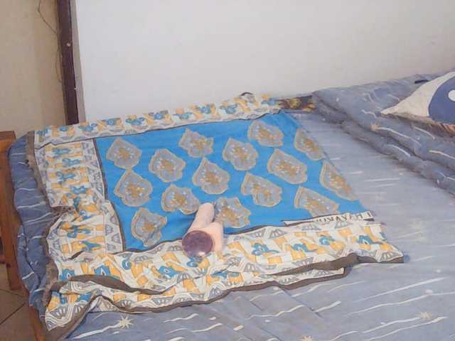 Charish live cam on BongaCams