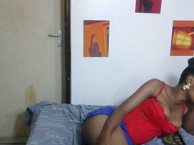 Charish live cam on BongaCams