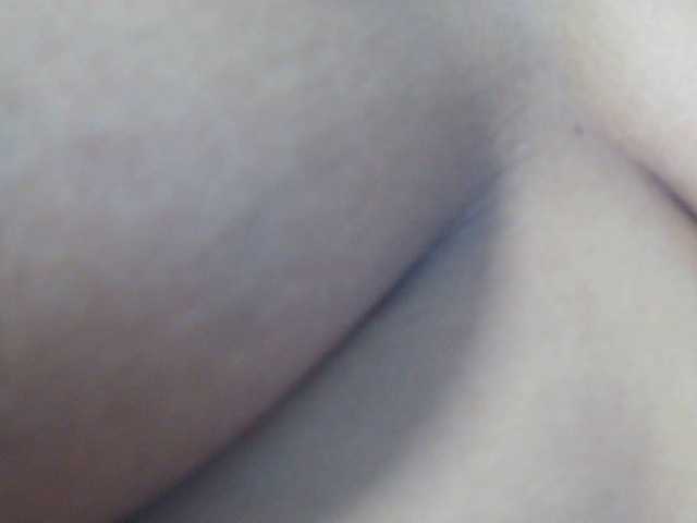 Charish live cam on BongaCams