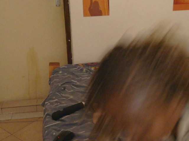 Charish live cam on BongaCams