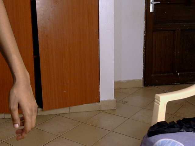 Charish live cam on BongaCams