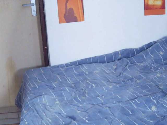 Charish live cam on BongaCams