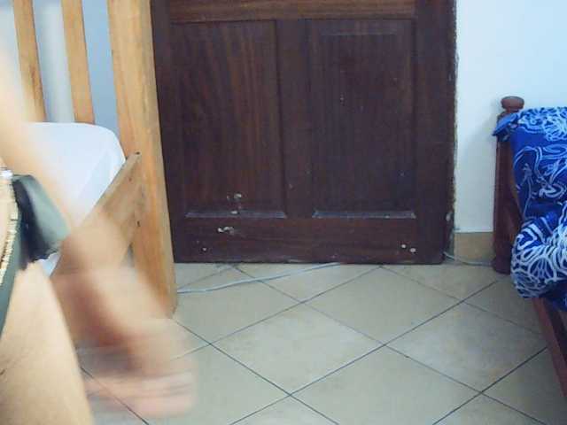 Charish live cam on BongaCams