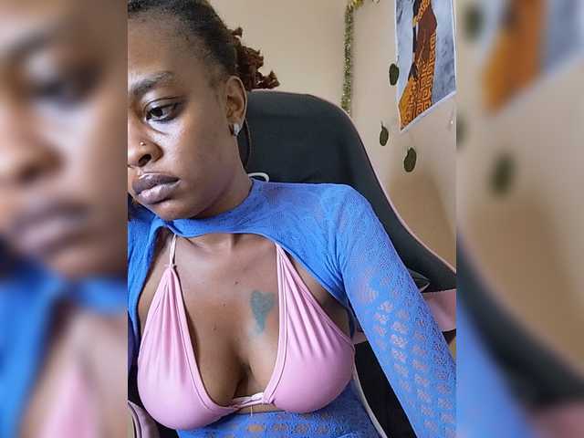 Charish live webcam show
