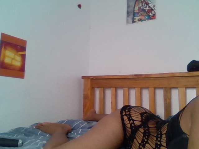 Charish live cam on BongaCams