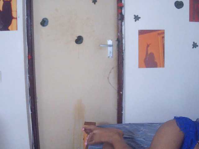 Charish live cam on BongaCams