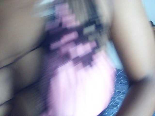 Charish live cam on BongaCams