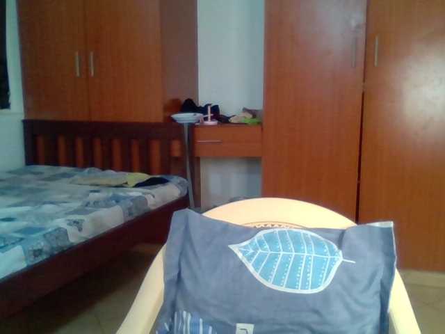 Charish live cam on BongaCams