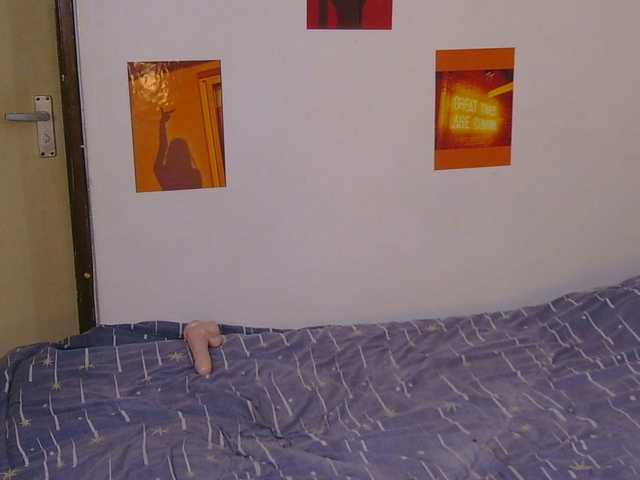 Charish live cam on BongaCams