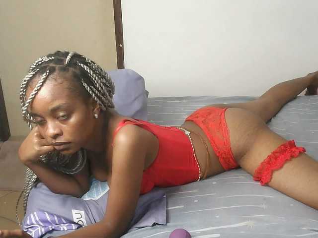 Charish live cam on BongaCams