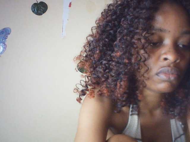 Charish live cam on BongaCams