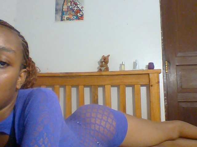 Charish live cam on BongaCams