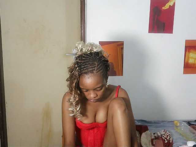Charish live cam on BongaCams