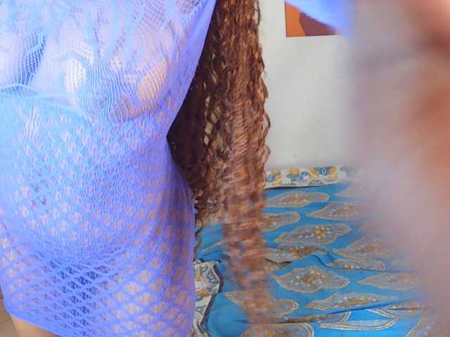 Charish live cam on BongaCams