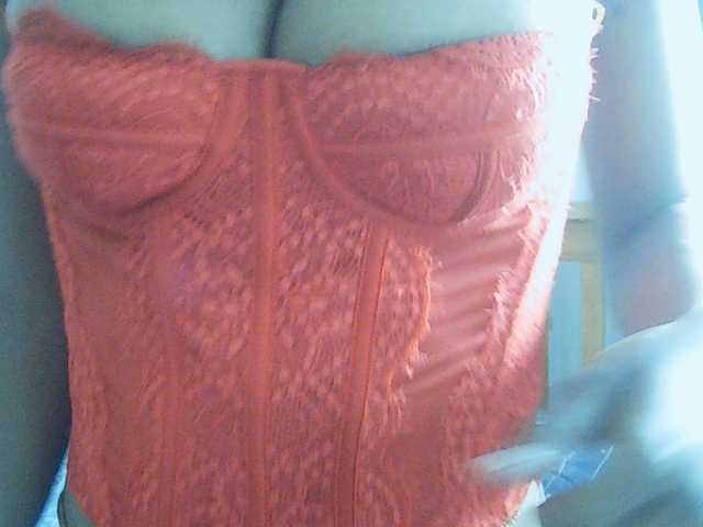 Charish live cam on BongaCams