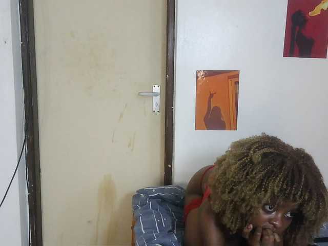 Charish live cam on BongaCams