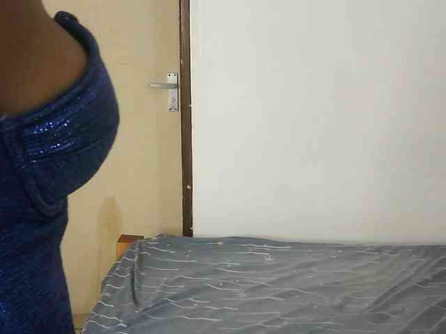 Charish Live Webcam on BongaCams