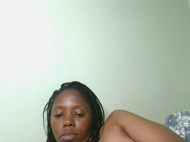 SexyAmelia1 live cam on BongaCams