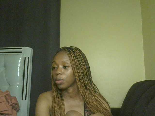 SexyAmelia1 live cam on BongaCams