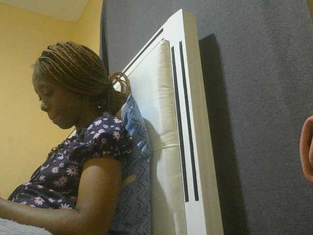 SexyAmelia1 live cam on BongaCams