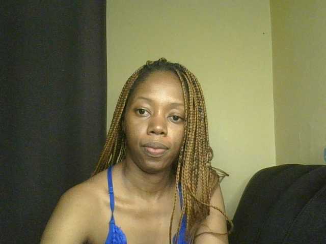 SexyAmelia1 live cam on BongaCams
