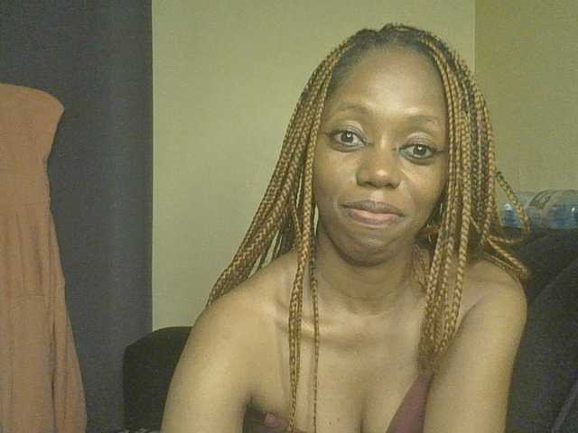 SexyAmelia1 live cam on BongaCams